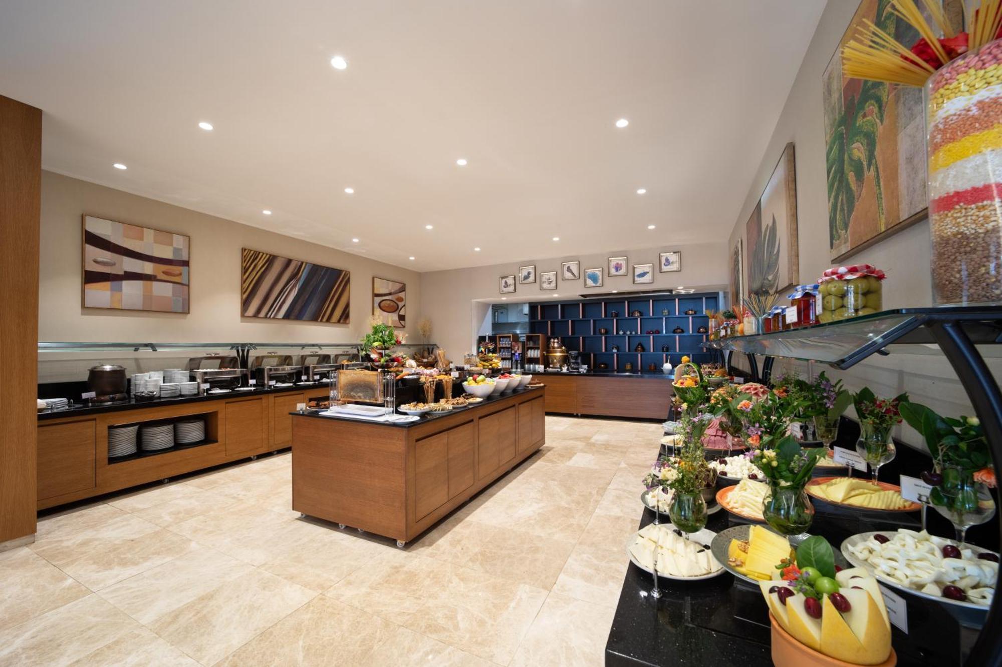 Ramada Plaza by Wyndham Istanbul Atakoy Hotel Bagian luar foto