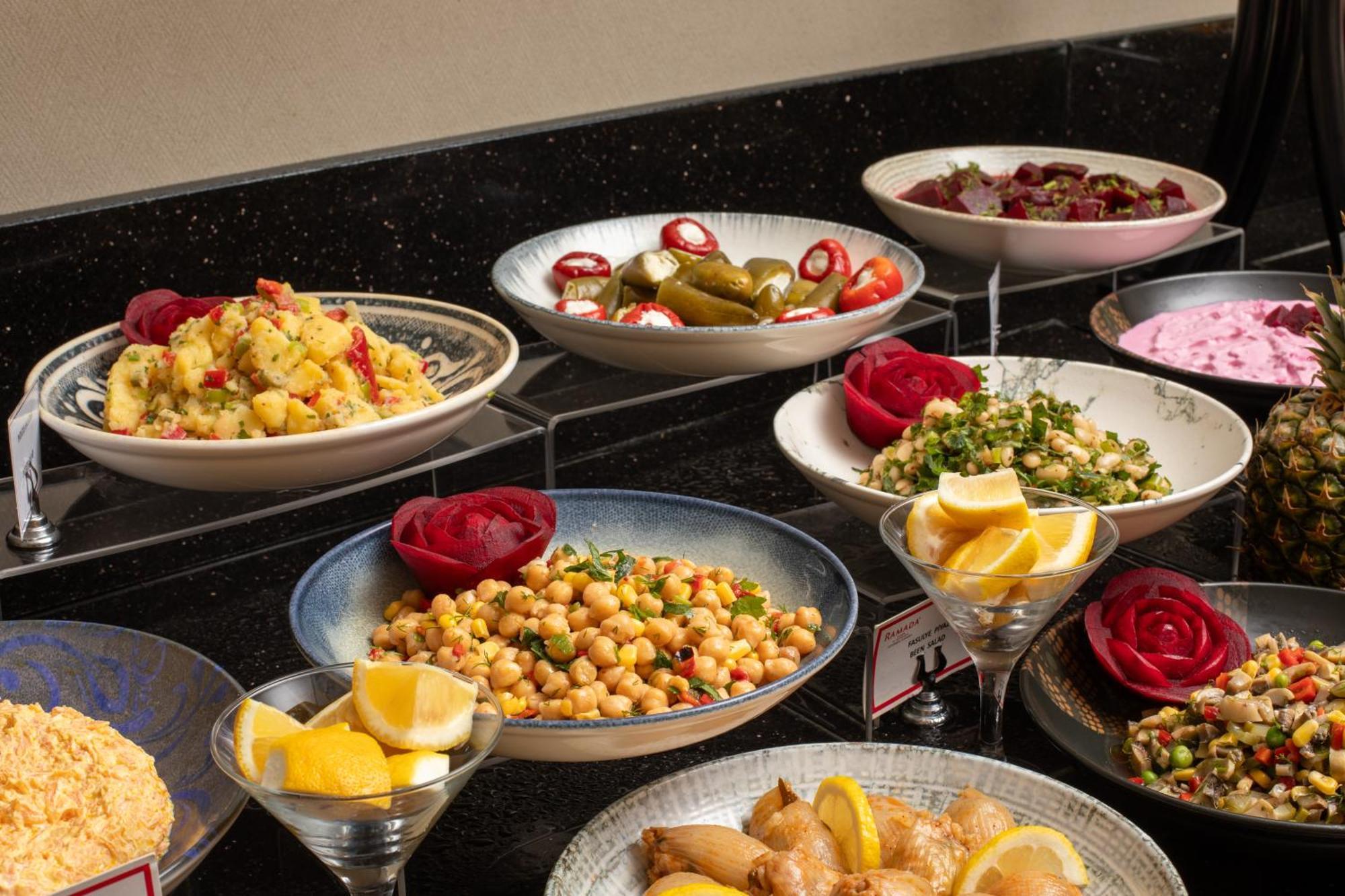 Ramada Plaza by Wyndham Istanbul Atakoy Hotel Bagian luar foto